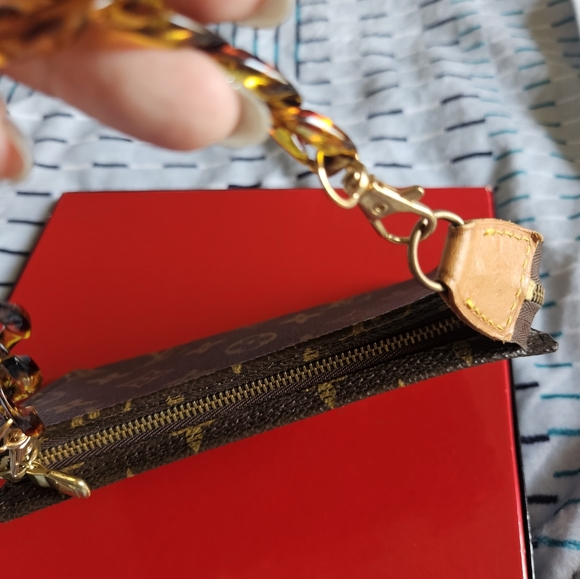 Louis Vuitton Vintage pouch - Picture 9 of 12